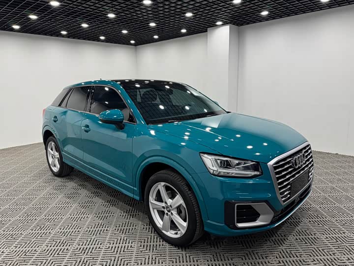 Фото 1 - Audi Q2L