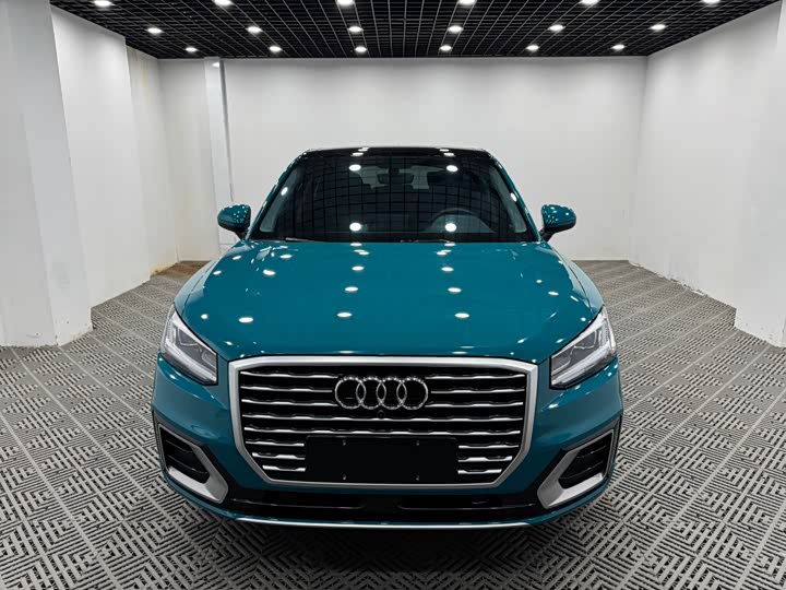 Фото 2 - Audi Q2L
