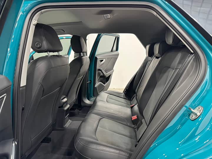 Фото 6 - Audi Q2L