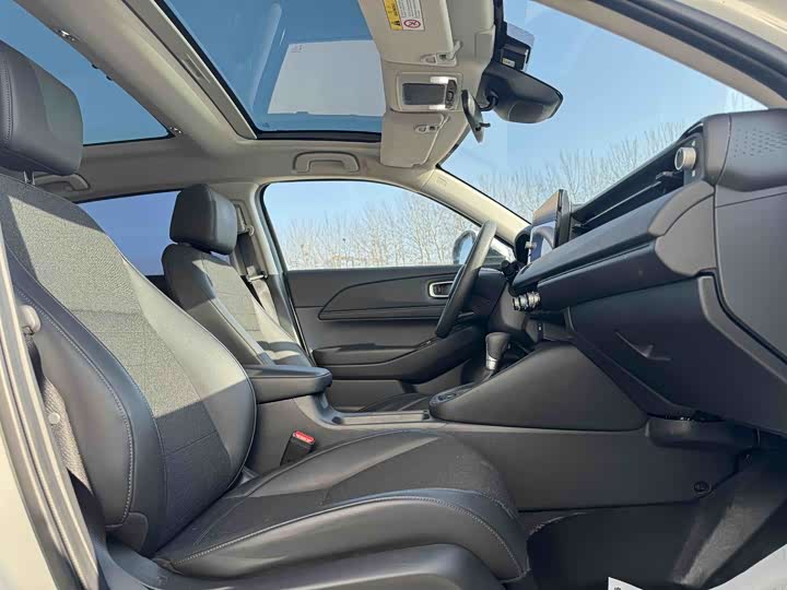 Фото 7 - Honda Vezel