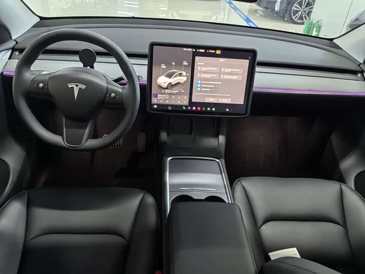 Фото 8 - Tesla Model Y
