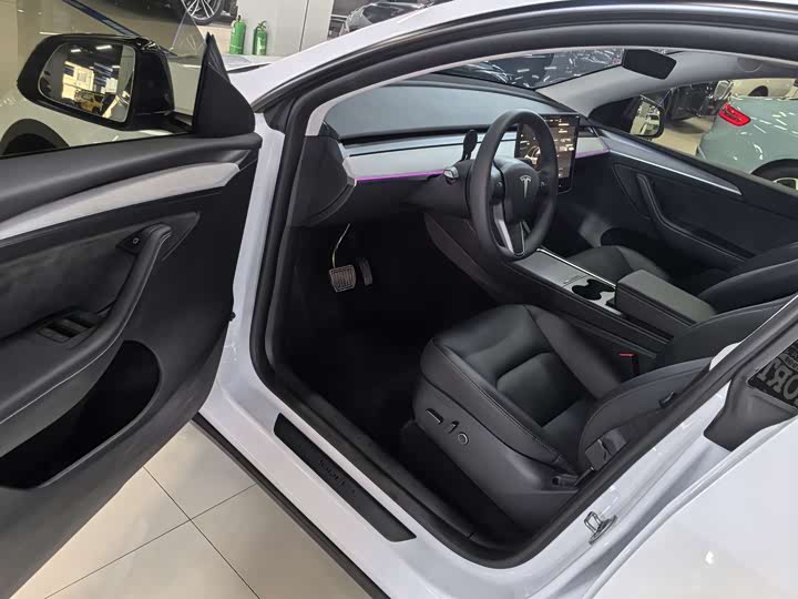 Фото 9 - Tesla Model Y