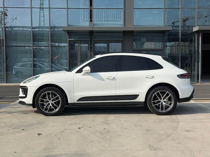 Фото 2 - Porsche Macan