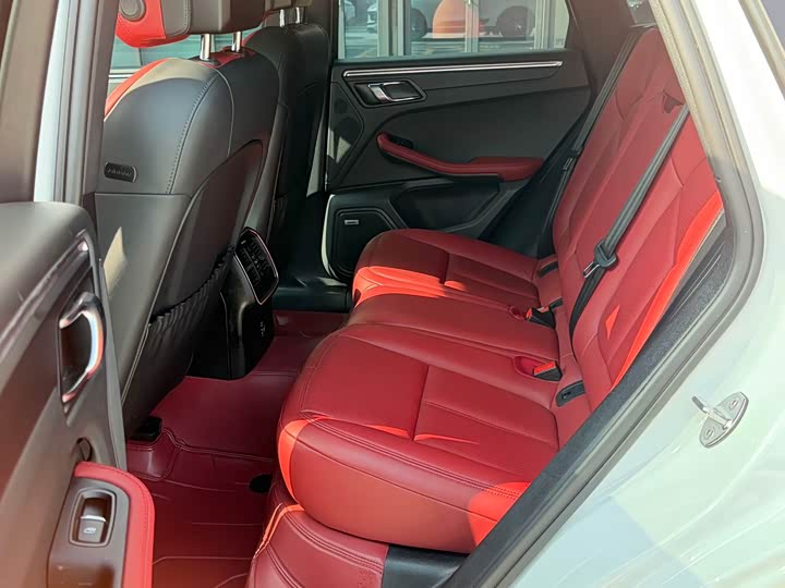 Фото 7 - Porsche Macan