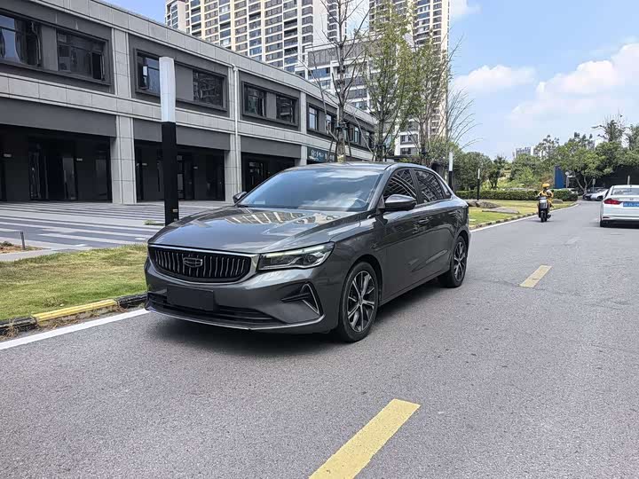 Фото 1 - Geely Emgrand