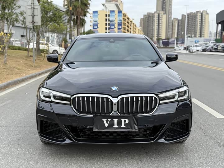 Фото 2 - BMW 5 Series