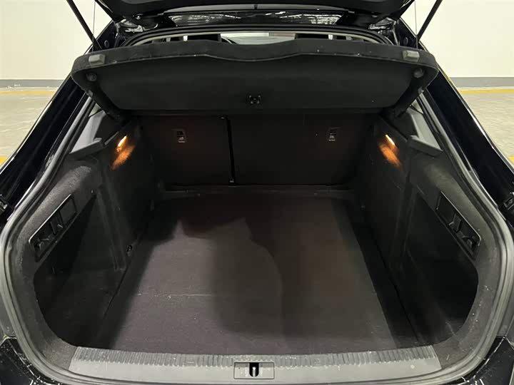 Фото 7 - Skoda Superb