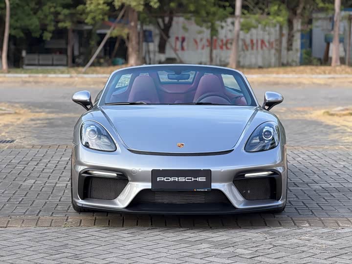 Фото 2 - Porsche 718