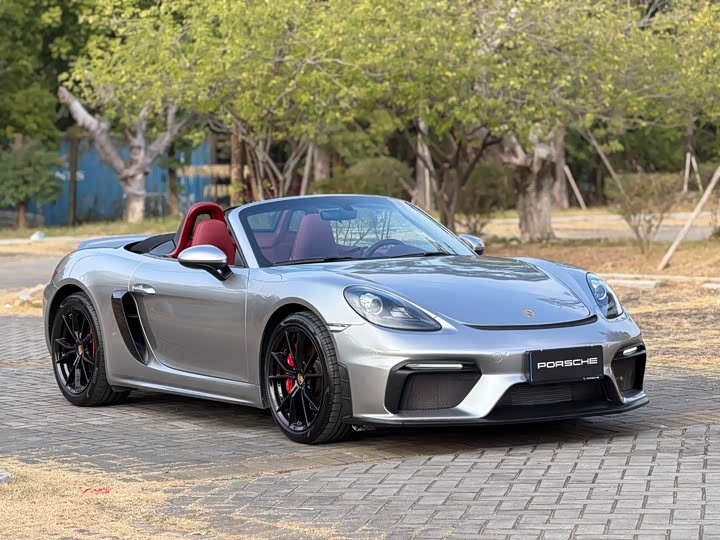 Фото 3 - Porsche 718