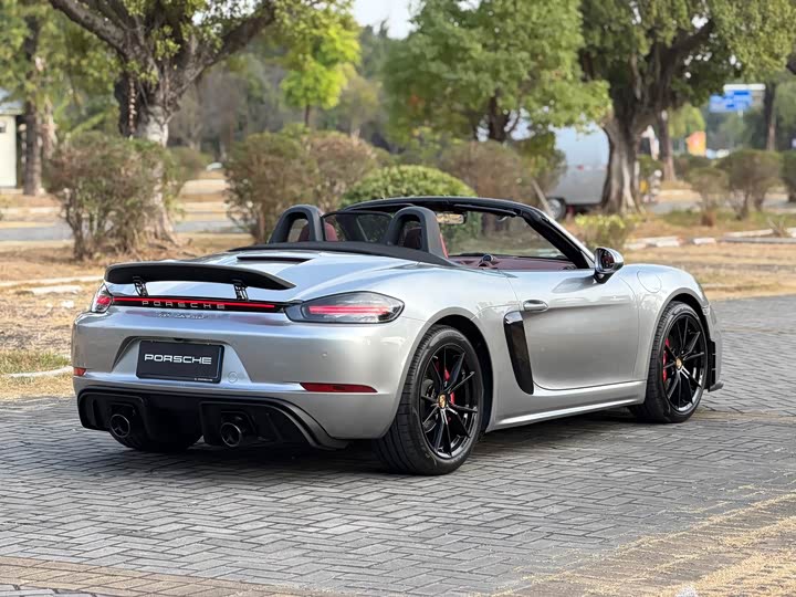 Фото 7 - Porsche 718