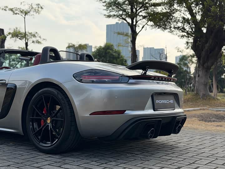 Фото 9 - Porsche 718