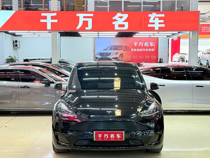 Фото 2 - Tesla Model Y