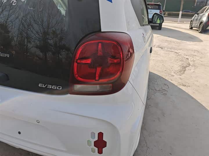 Фото 8 - Roewe Clever