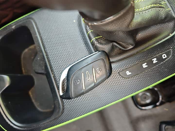 Фото 9 - Roewe Clever