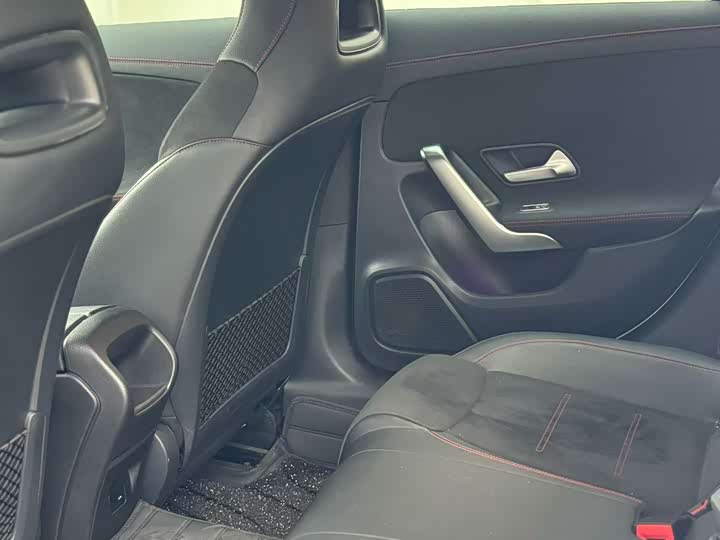 Фото 5 - Mercedes-Benz CLA-Class