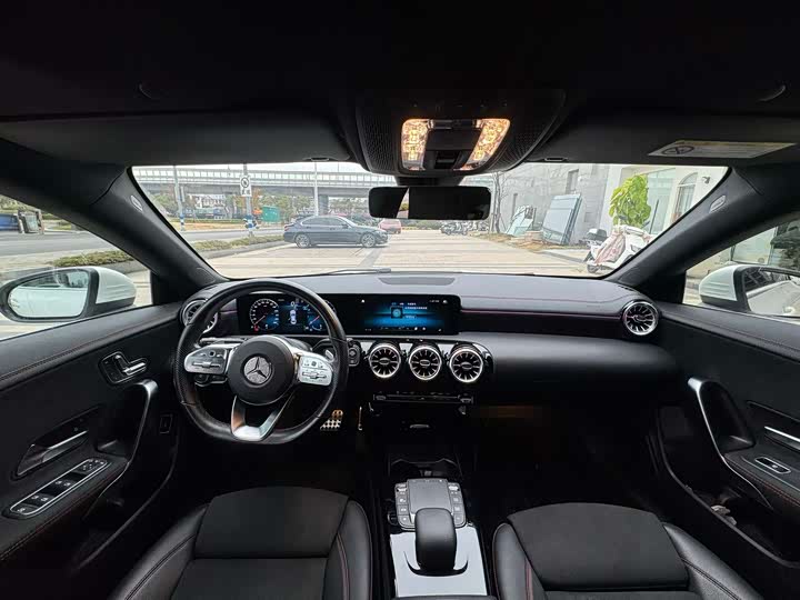 Фото 6 - Mercedes-Benz CLA-Class