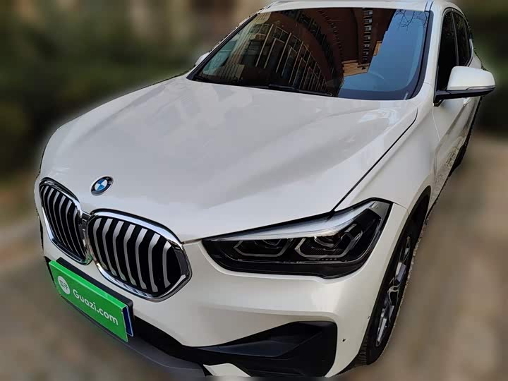 Фото 2 - BMW X1