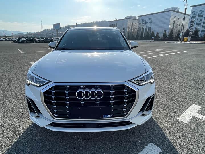 Фото 3 - Audi Q3