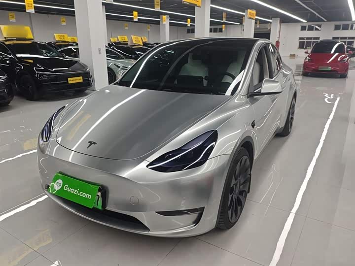 Фото 2 - Tesla Model Y
