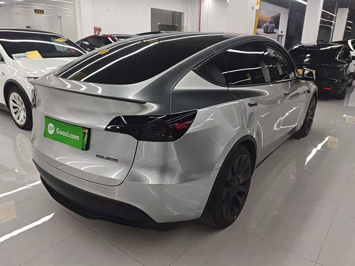 Фото 7 - Tesla Model Y