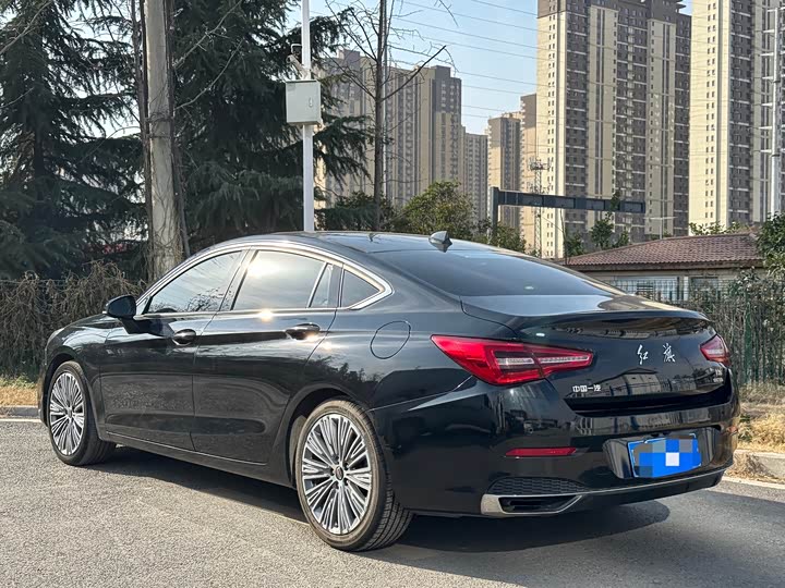 Фото 6 - Hongqi H5