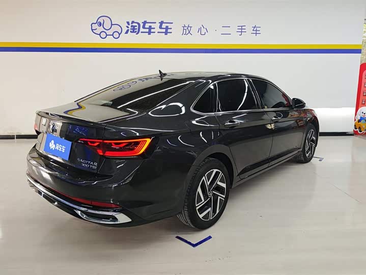 Фото 3 - Volkswagen Sagitar L