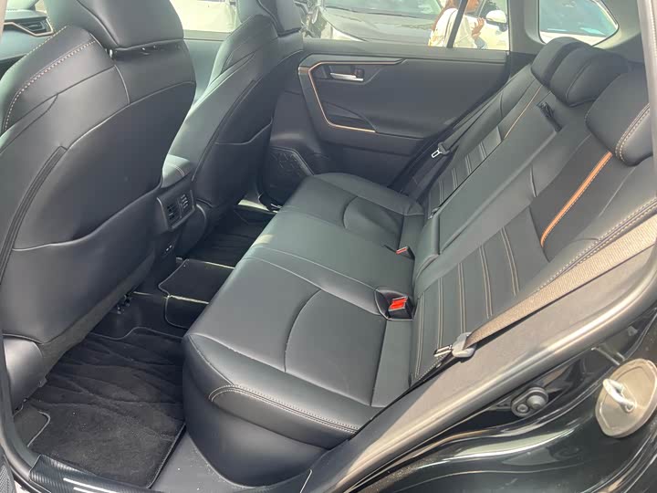 Фото 5 - Toyota Wildlander