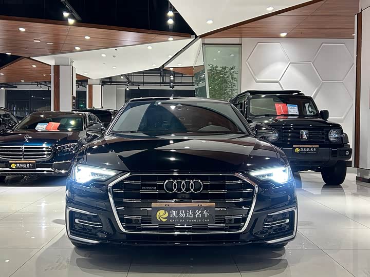 Фото 1 - Audi A6L