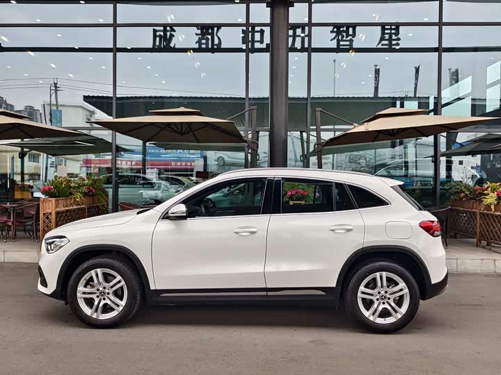 Фото 5 - Mercedes-Benz GLA-Class