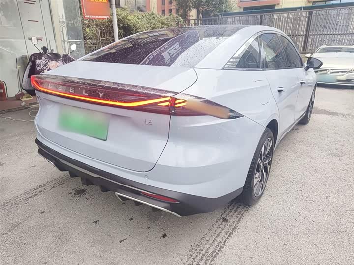 Фото 7 - Geely Galaxy L6