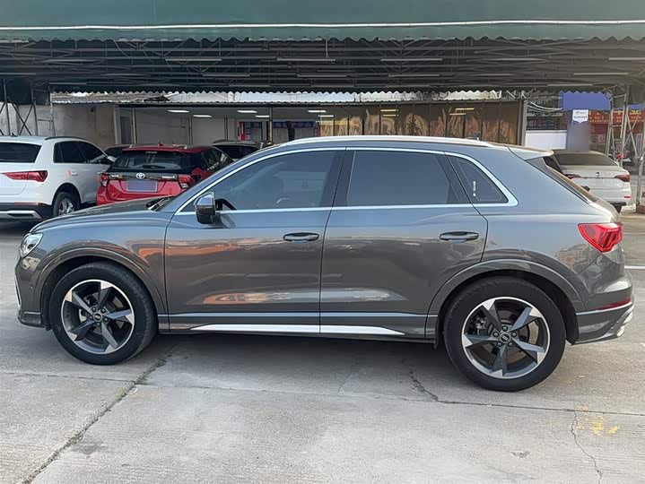 Фото 6 - Audi Q3