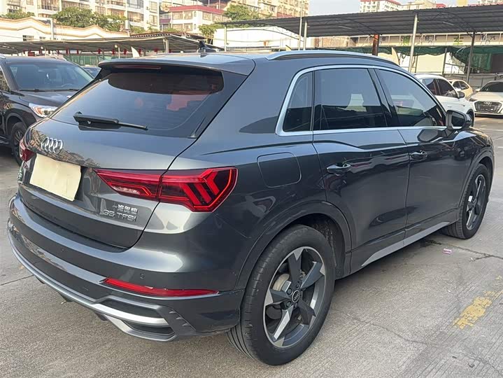 Фото 7 - Audi Q3