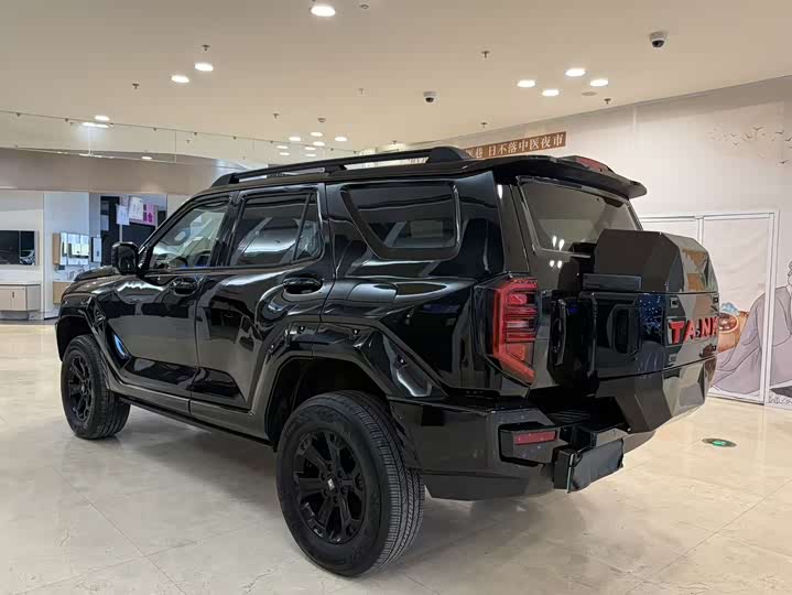 Фото 4 - Tank 400 Hybrid