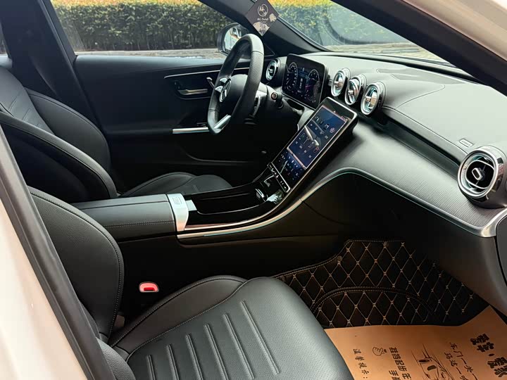 Фото 9 - Mercedes-Benz C-Class