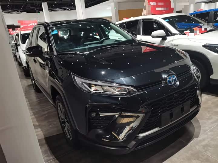 Фото 4 - Toyota Wildlander