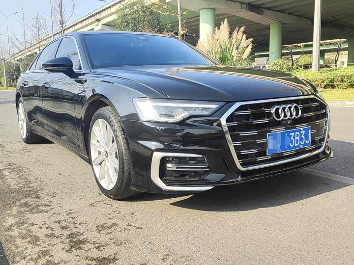 Фото 3 - Audi A6L