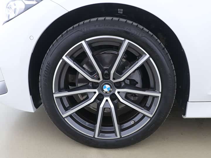 Фото 8 - BMW 3 Series