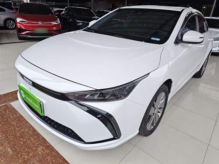 Фото 2 - Geely Geometry G6