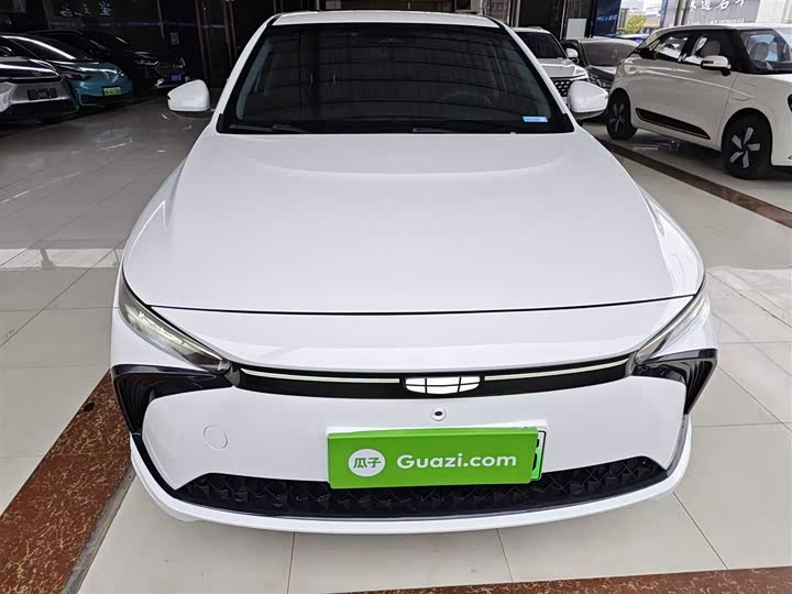 Фото 3 - Geely Geometry G6