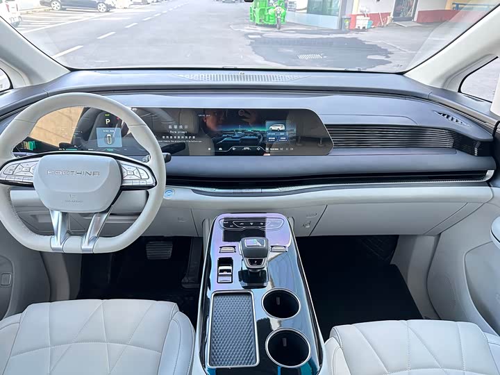 Фото 8 - Dongfeng Forthing Xinghai V9