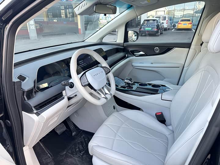 Фото 9 - Dongfeng Forthing Xinghai V9