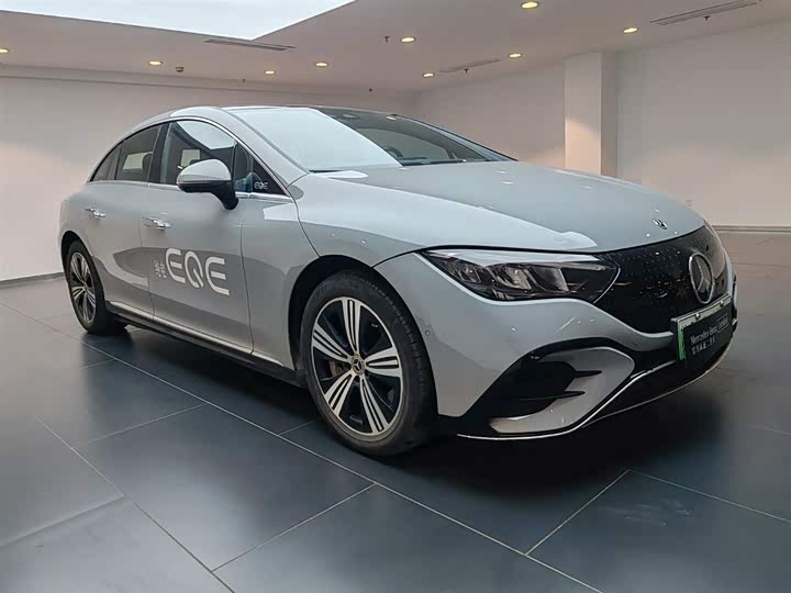 Фото 2 - Mercedes-Benz EQE
