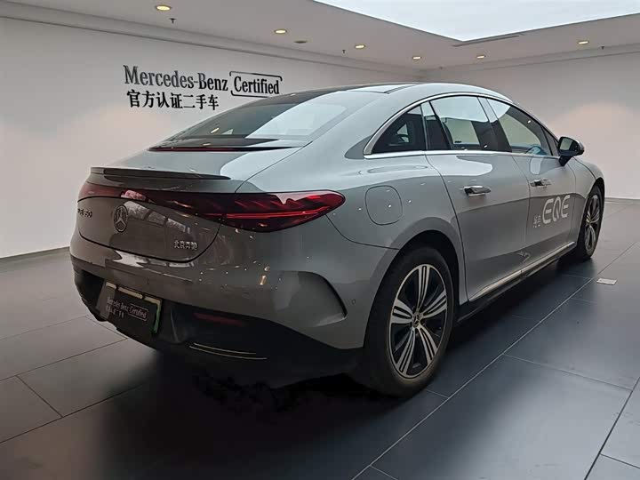 Фото 6 - Mercedes-Benz EQE