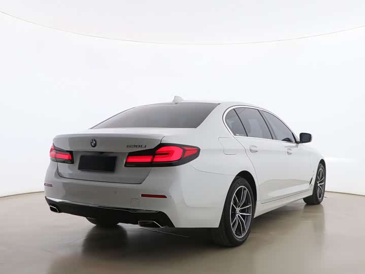 Фото 4 - BMW 5 Series