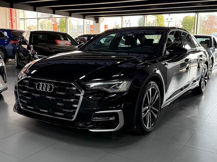 Фото 1 - Audi A6L