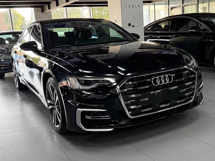 Фото 3 - Audi A6L