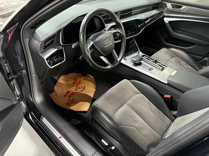 Фото 5 - Audi A6L