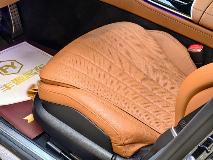 Фото 7 - Mercedes-Benz S-Class