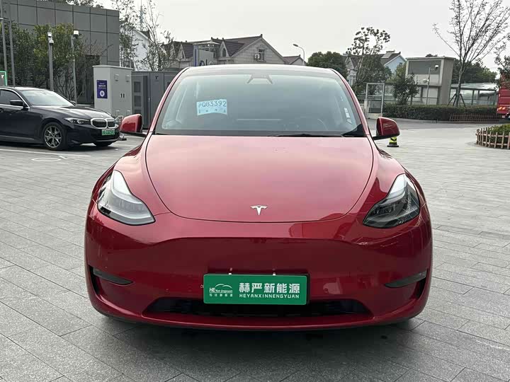 Фото 3 - Tesla Model Y