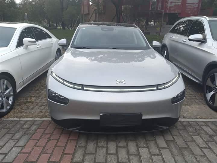 Фото 3 - XPeng P7